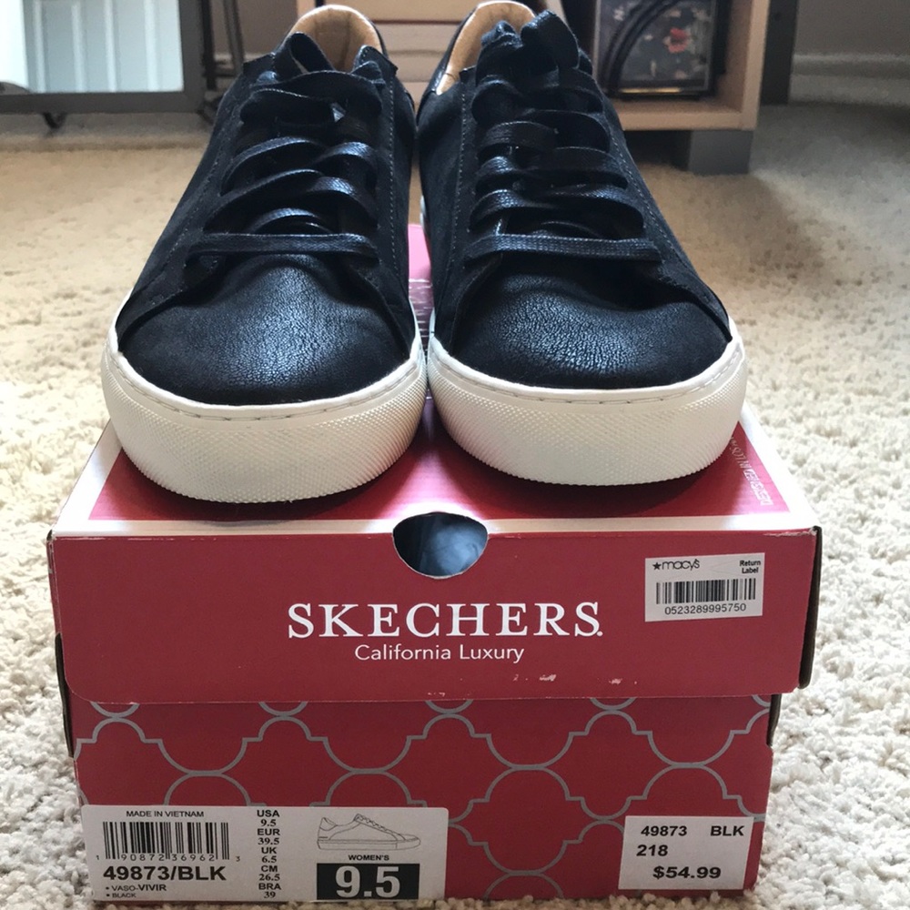 SKETCHERS Fashionable Walking Sneakers